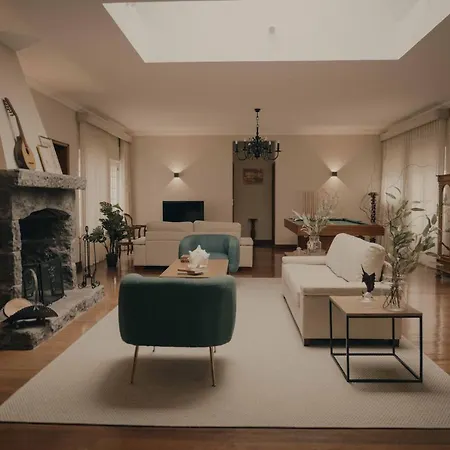 De La Croix * Вила-Франка-ду-Кампу