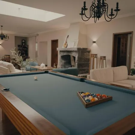 De La Croix Вила-Франка-ду-Кампу